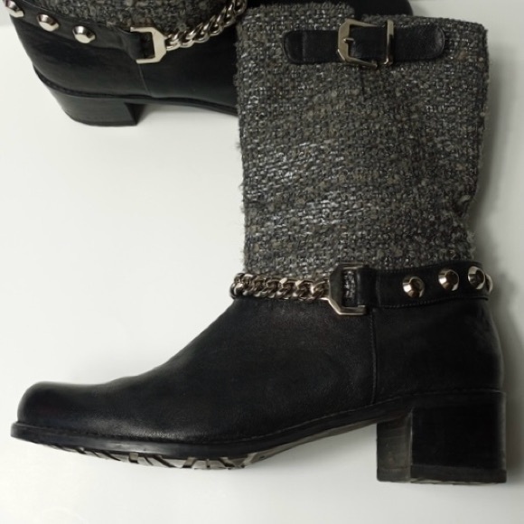 NWOB STUART WEITZMAN CityLink Motorcycle Woven Tweed Chain Boots Silver Black, 7 - Picture 2 of 15